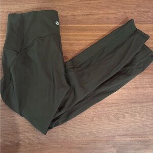 Lululemon green 25” Leggings with mesh size 6